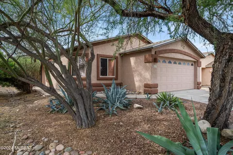 10174 E Desert Paradise Pl, Tucson, AZ 85747