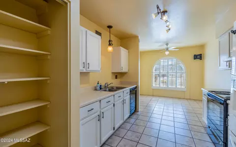 607 E Savannah St, Vail, AZ 85641 photo 6