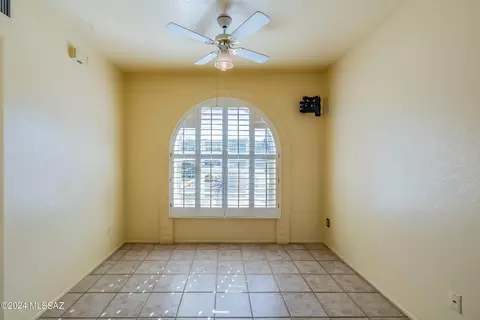 607 E Savannah St, Vail, AZ 85641 photo 4