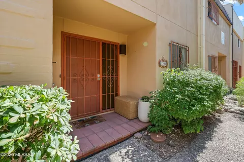 1351 E Fort Lowell Rd # D, Tucson, AZ 85719
