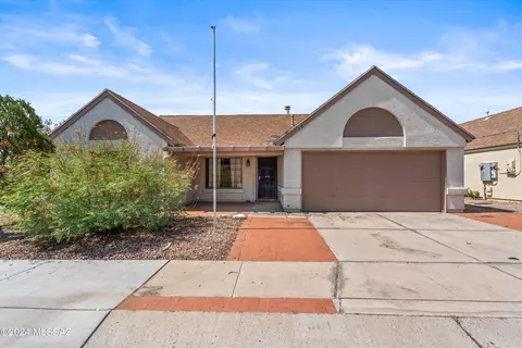 4301 W Viewpointe Pl, Tucson, AZ 85741
