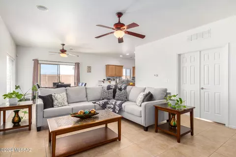 Living - 7539 E Fair Meadows Loop, Tucson, AZ 85756 photo 1 of 1