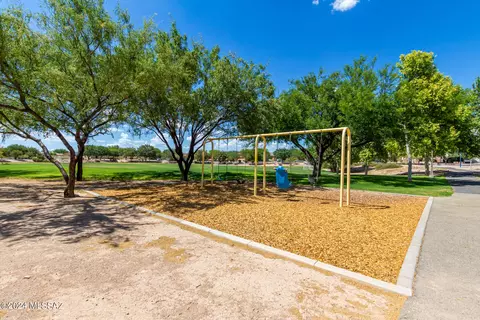 View/Area - 7539 E Fair Meadows Loop, Tucson, AZ 85756 photo 2 of 3