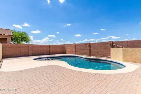 Exterior - 7539 E Fair Meadows Loop, Tucson, AZ 85756 photo 6 of 6