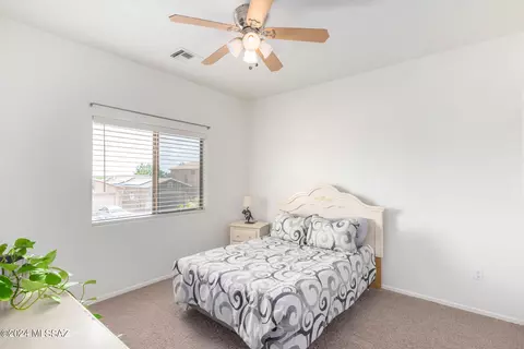Bedroom - 7539 E Fair Meadows Loop, Tucson, AZ 85756 photo 5 of 9