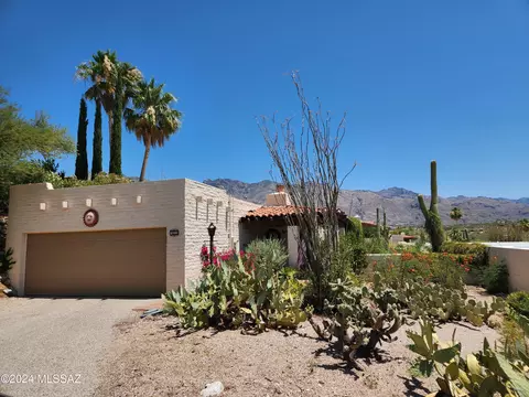 5400 N Paseo De La Pereza, Tucson, AZ 85750
