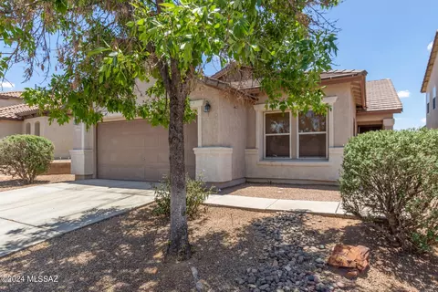 4954 E Desert Thorn Dr, Tucson, AZ 85756