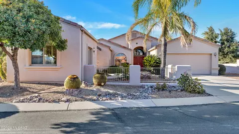 3374 S Abrego Dr, Green Valley, AZ 85614