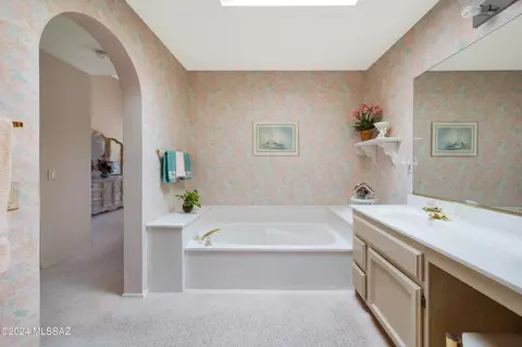 64345 E Round Robin Ln, Saddlebrooke, AZ 85739 photo 11