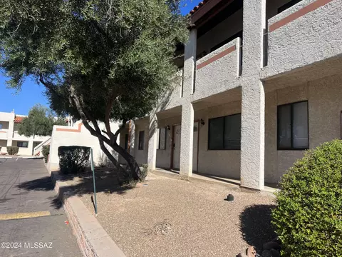 455 W Kelso Street St #104, Tucson, AZ 85705