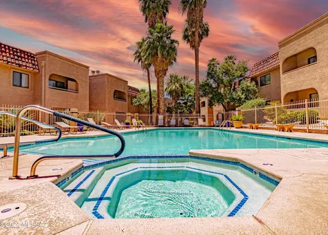 5750 N Camino Esplendora #113, Tucson, AZ 85718