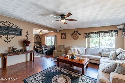 Living - 10440 E Observatory Dr, Vail, AZ 85641 photo 2 of 3
