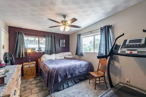 Bedroom - 10440 E Observatory Dr, Vail, AZ 85641 photo 2 of 4