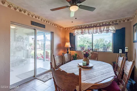Dining - 10440 E Observatory Dr, Vail, AZ 85641 photo 1 of 2