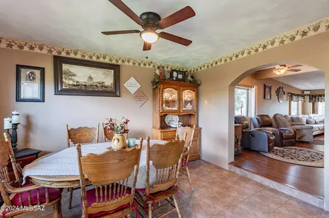 Dining - 10440 E Observatory Dr, Vail, AZ 85641 photo 2 of 2