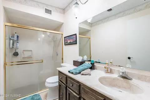 Bath - 10440 E Observatory Dr, Vail, AZ 85641 photo 1 of 2