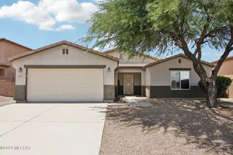 596 E Sterling Canyon Dr, Vail, AZ 85641