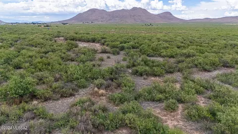 5 E Acres E Fawn Ranch Rd, Pearce, AZ 85625