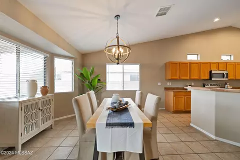 10575 E Heartleaf Willow Dr, Tucson, AZ 85747 photo 8