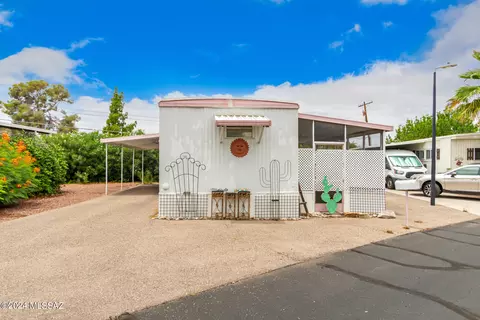 5000 E Grant Rd #14, Tucson, AZ 85712