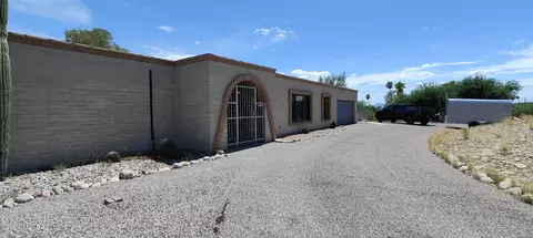 6760 E River Rd, Tucson, AZ 85750