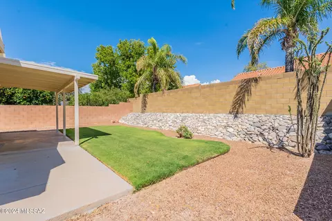 Exterior - 9484 E Stonehaven Way, Tucson, AZ 85747 photo 8 of 9