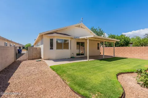 Exterior - 9484 E Stonehaven Way, Tucson, AZ 85747 photo 2 of 9