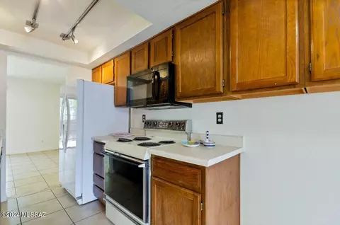 Kitchen - 3548 E 3rd St, Tucson, AZ 85716 photo 4 of 5