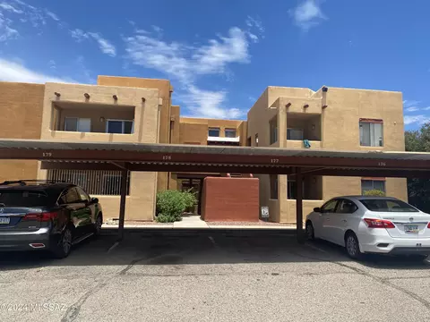 1810 E Blacklidge Dr #727, Tucson, AZ 85719