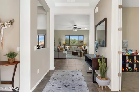 6520 W Whispering Windmill Ln, Marana, AZ 85658