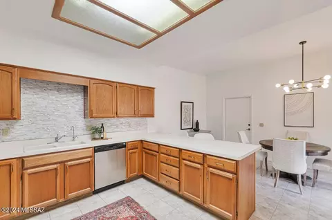 6874 E Via Vigna, Tucson, AZ 85750 photo 13
