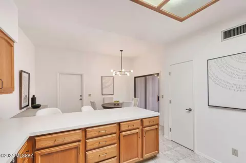 6874 E Via Vigna, Tucson, AZ 85750 photo 14