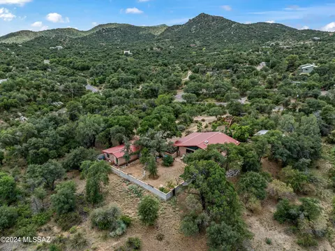 525 S Cody Loop Rd, Oracle, AZ 85623