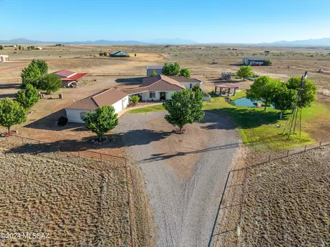 68 Elgin Rd, Elgin, AZ 85611 photo 2