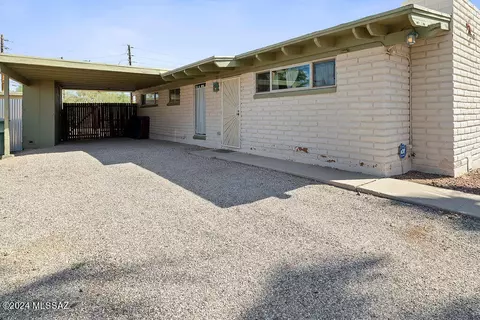 7253 E Luana Pl, Tucson, AZ 85710 photo 3