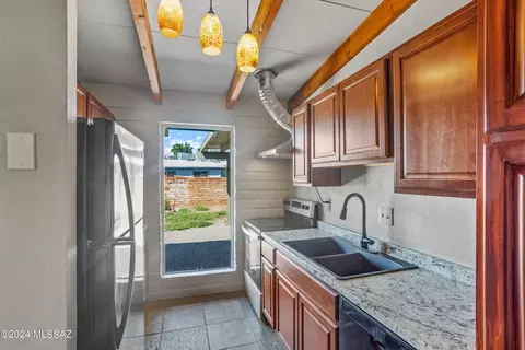 7253 E Luana Pl, Tucson, AZ 85710 photo 11