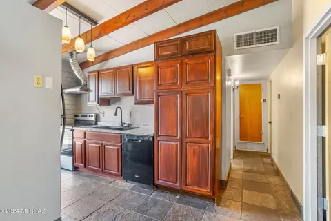 7253 E Luana Pl, Tucson, AZ 85710 photo 7