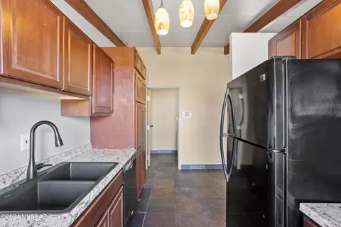 7253 E Luana Pl, Tucson, AZ 85710 photo 9