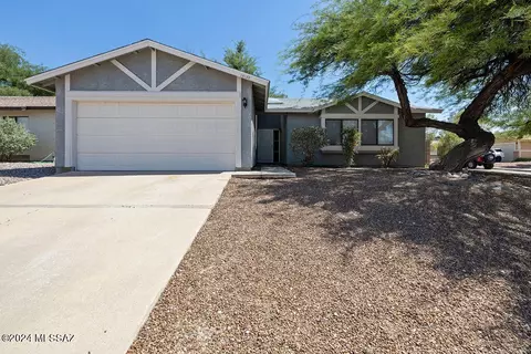 10132 E Cardiff Pl, Tucson, AZ 85748