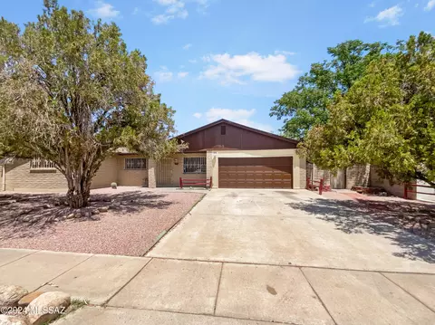 7622 N North Aire Ave, Tucson, AZ 85741