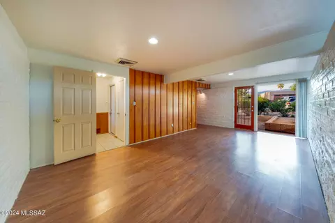 8702 E Lancaster Rd, Tucson, AZ 85715 photo 17