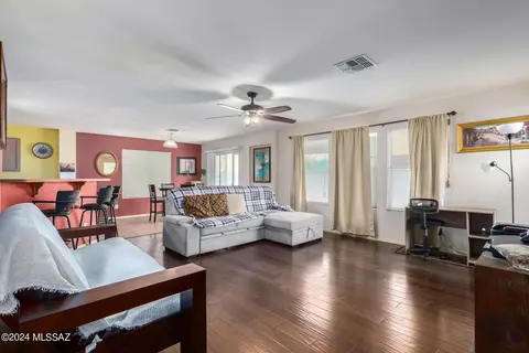 6809 S Parliament Dr, Tucson, AZ 85756 photo 2