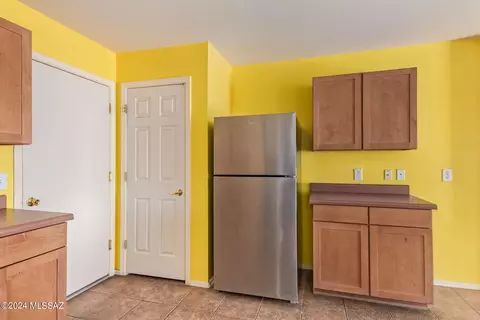 6809 S Parliament Dr, Tucson, AZ 85756 photo 6