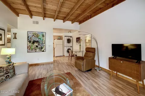 5750 N Camino Esplendora #224, Tucson, AZ 85718