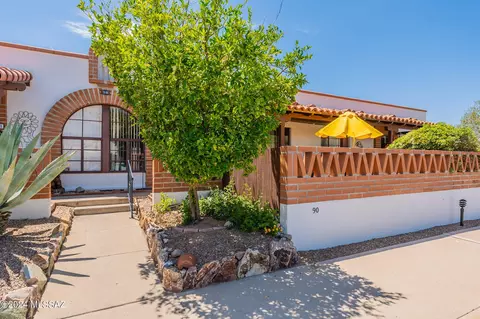 90 S Paseo Quinta #C, Green Valley, AZ 85614