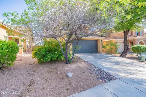 5036 E Desert Straw Ln, Tucson, AZ 85756