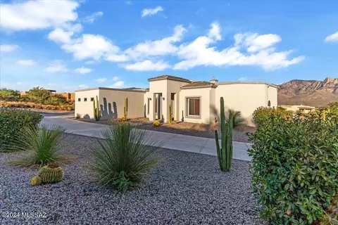 596 W Granite View Dr, Oro Valley, AZ 85755