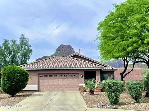 8275 N Wind Swept Ln, Tucson, AZ 85743