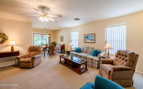 8130 S Sunny River Pl, Tucson, AZ 85747