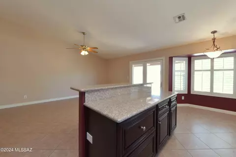 9503 E Caldwell Dr, Tucson, AZ 85747 photo 4